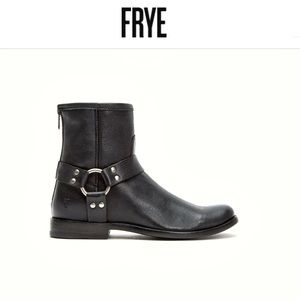 Frye Phillip short leather harness boot black 8